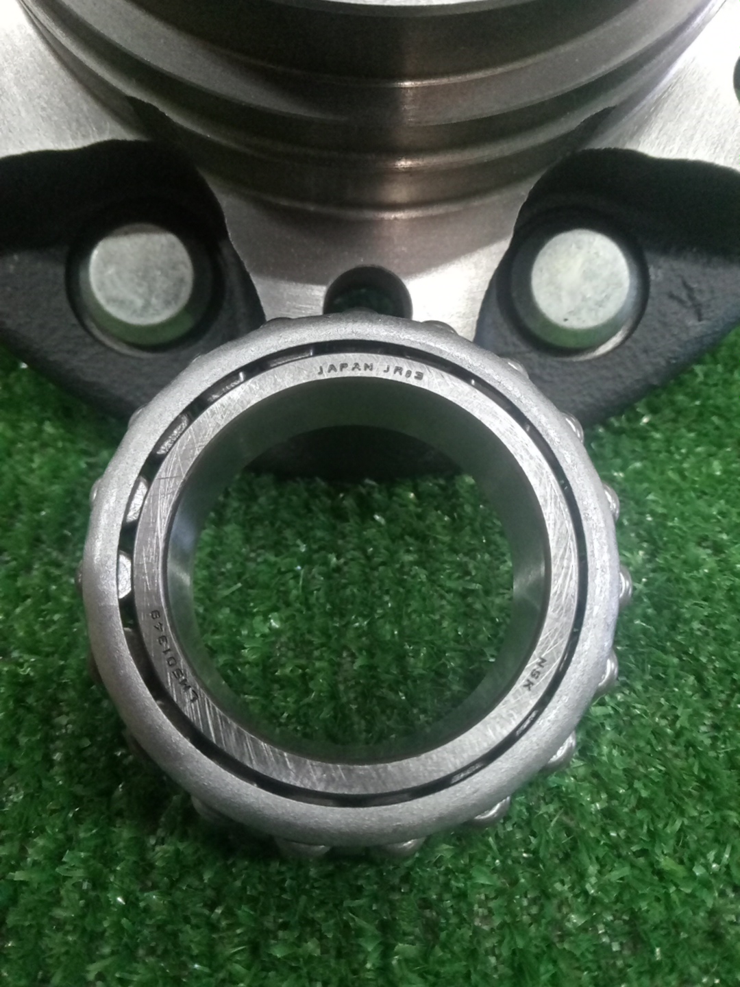 Ступица передняя NISSAN PATROL Y61 40202-VB226 4 ракурс Ступица передняя NISSAN PATROL Y61 40202-VB226 4 ракурс