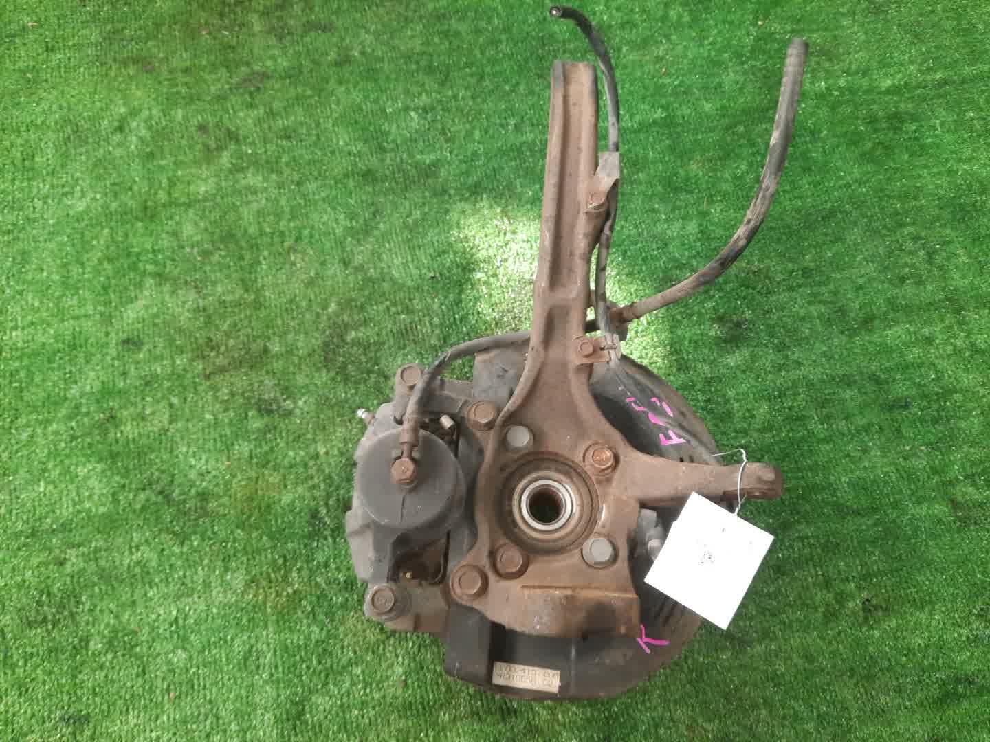 Ступица правая передняя MITSUBISHI LEGNUM EC5W 6A13 2 ракурс