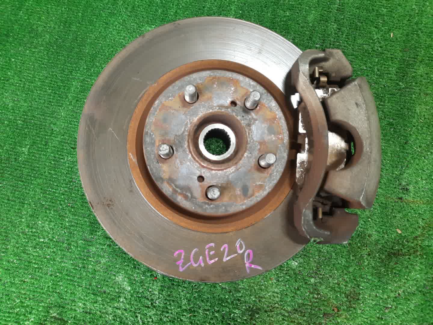 Ступица правая передняя TOYOTA WISH ZGE20W, ZGE20G, ZGE21G, ZGE22W 2ZR-FAE, 3ZR-FAE 1 ракурс