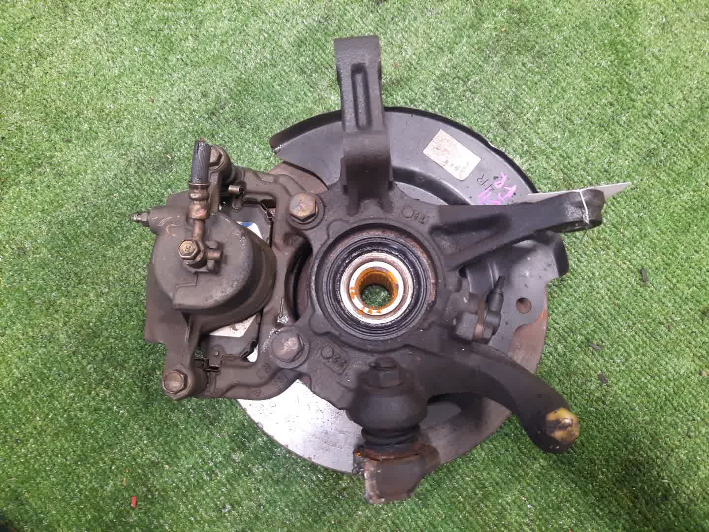 Ступица правая передняя NISSAN AVENIR SW11, W11, PW11, RW11 CD20ET, QG18DE, SR20DE, QR20DE 2 ракурс