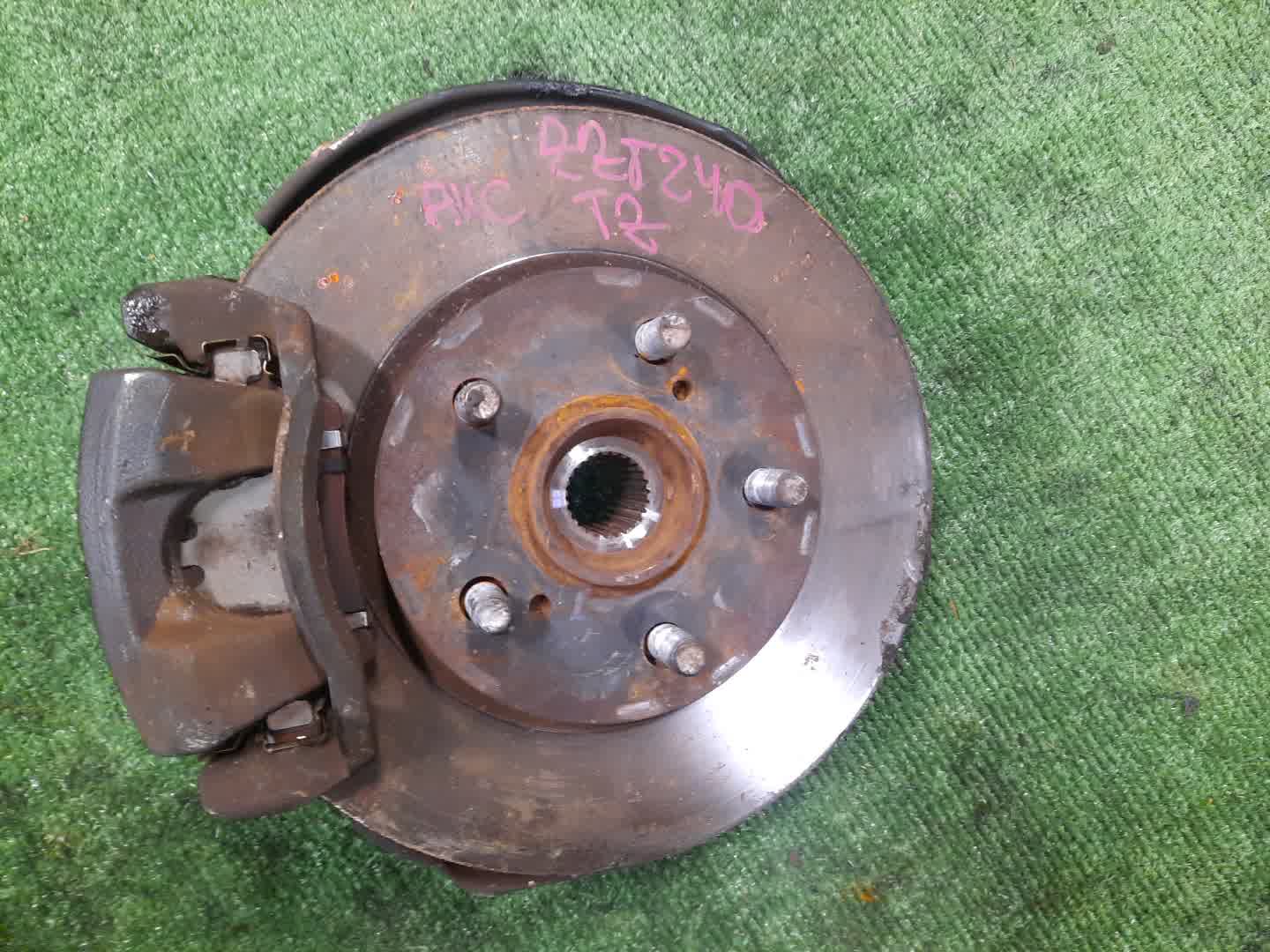 Ступица левая передняя TOYOTA PREMIO, ALLION ZZT240, NZT240 1ZZ-FE, 1NZ-FE 1 ракурс