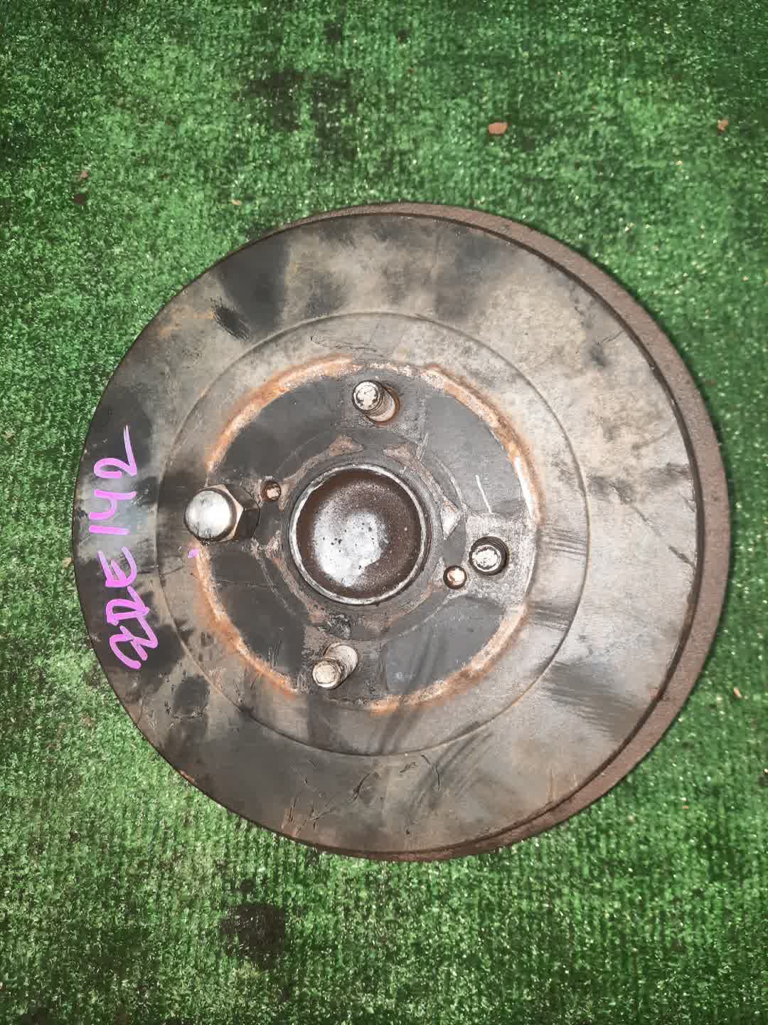 Ступица левая задняя TOYOTA AXIO, COROLLA FIELDER, COROLLA  AXIO, FIELDER NZE141, ZRE142, ZRE142G, NZE141G 1NZ-FE, 2ZR-FAE, 2ZR-FE 1 ракурс