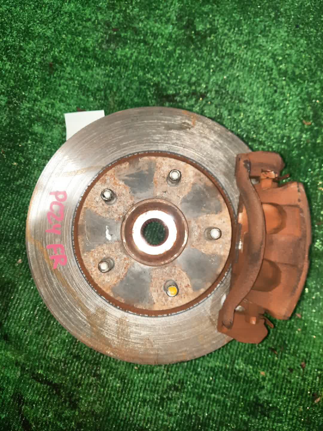 Ступица правая передняя  NISSAN SERENA TNC24, TC24, RC24, PC24, PNC24, VC24, VNC24 QR20DE, QR25DE, SR20DE, YD25DDTI 1 ракурс