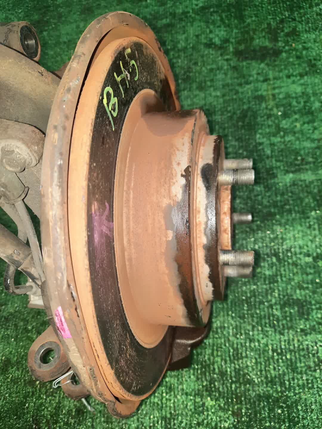 Ступица правая задняя SUBARU LEGACY LANCASTER, LEGACY, LEGACY B4 BH9, BHE, BH5, BEE, BE5, BE9 EJ25DE, EZ30DE, EJ20DE, EJ20E 2 ракурс