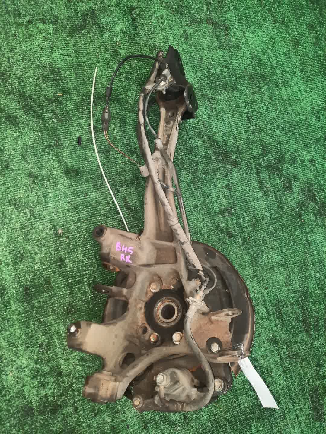 Ступица правая задняя SUBARU LEGACY LANCASTER, LEGACY, LEGACY B4 BH9, BHE, BH5, BEE, BE5, BE9 EJ25DE, EZ30DE, EJ20DE, EJ20E 3 ракурс