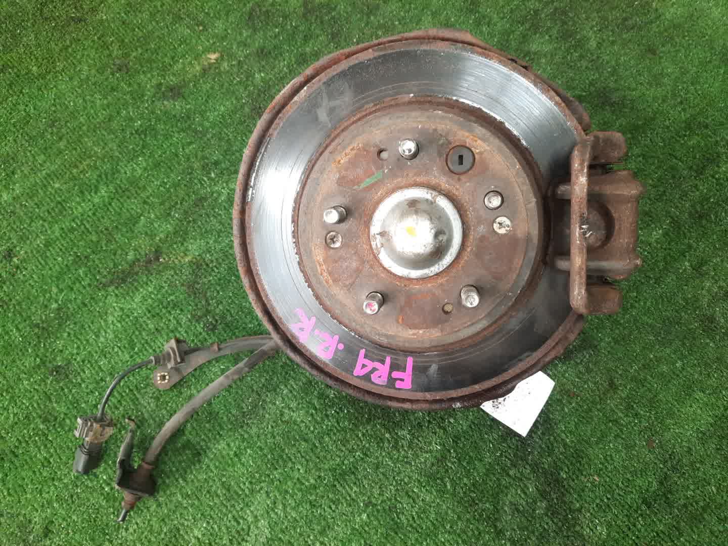 Ступица правая задняя HONDA JADE FR4 LEB 1 ракурс