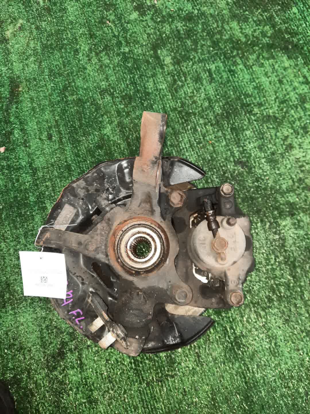Ступица левая передняя TOYOTA COROLLA, COROLLA FIELDER, ALLEX, COROLLA RUNX NZE121 1NZ-FE 3 ракурс