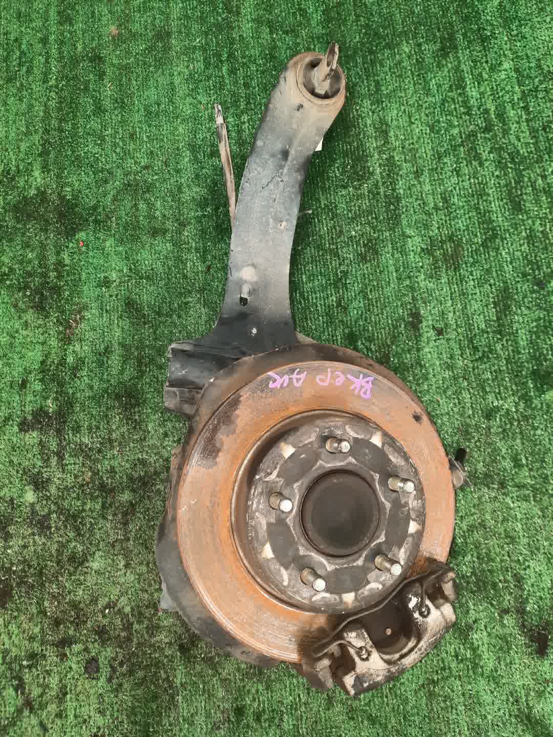 Ступица левая задняя MAZDA AXELA BK5P, BK3P, BKEP ZY-VE, L3-VE, LF-VE, LF-DE 1 ракурс
