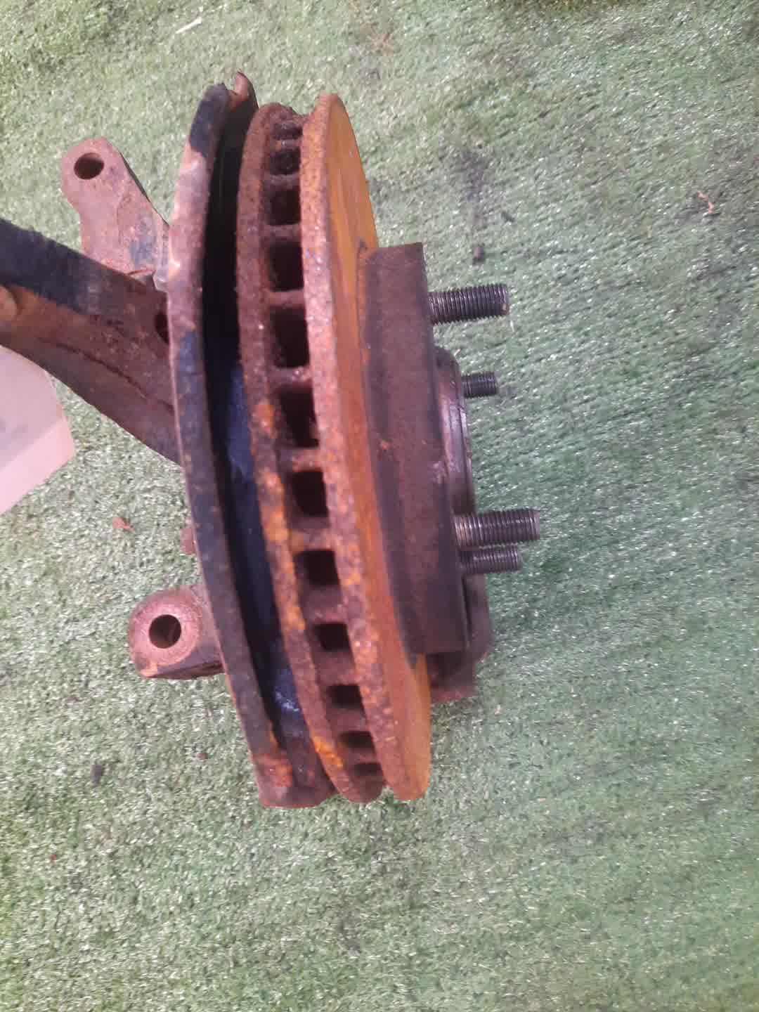 Ступица правая передняя MITSUBISHI DION CR6W, CR9W, CR5W 4G94, 4G63, 4G93 2 ракурс