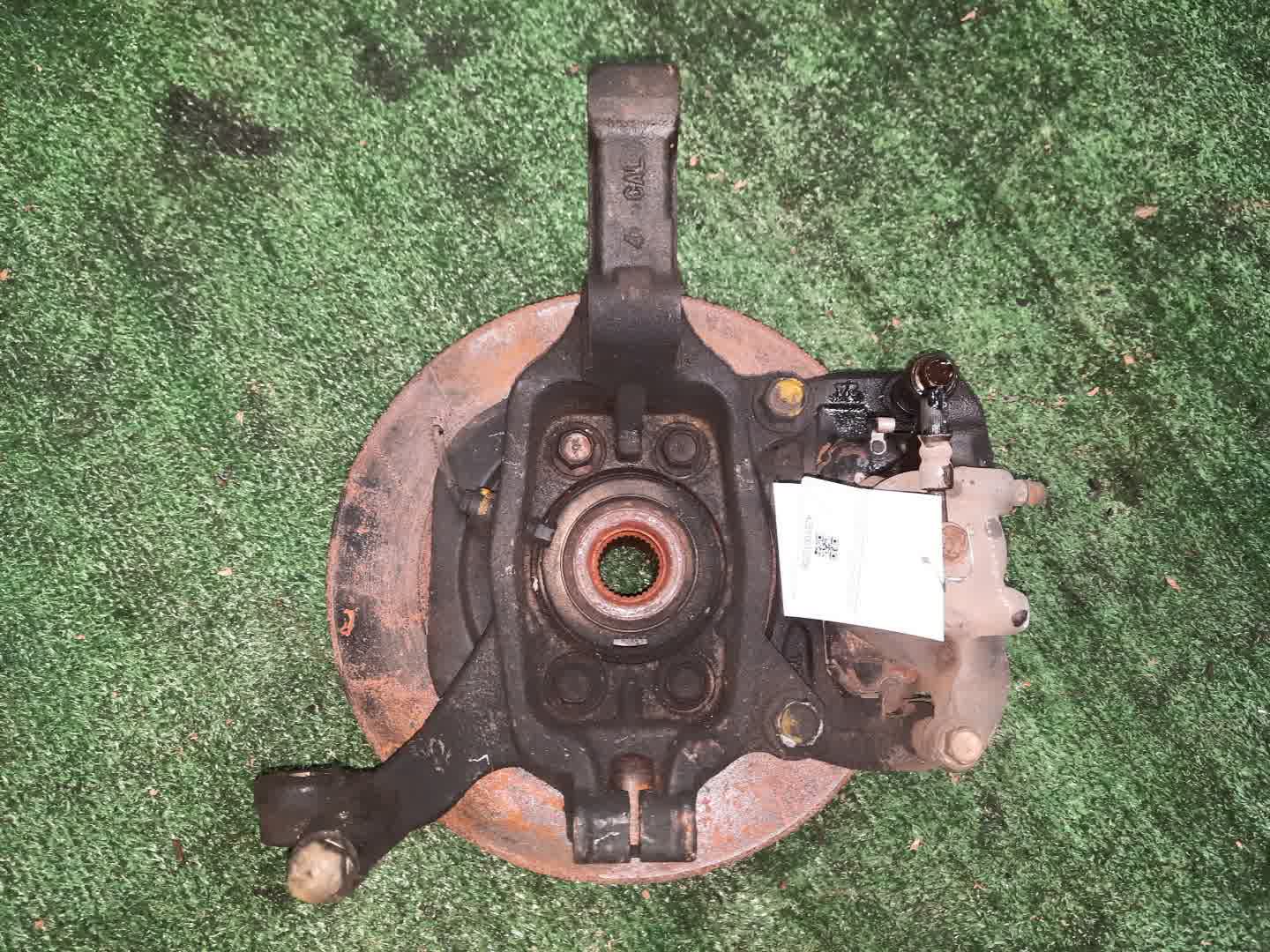 Ступица левая передняя NISSAN PRESAGE, TEANA TU31, TNU31, PU31, PNU31, J31, PJ31, TNJ31 QR25DE, VQ35DE, VQ23DE 2 ракурс
