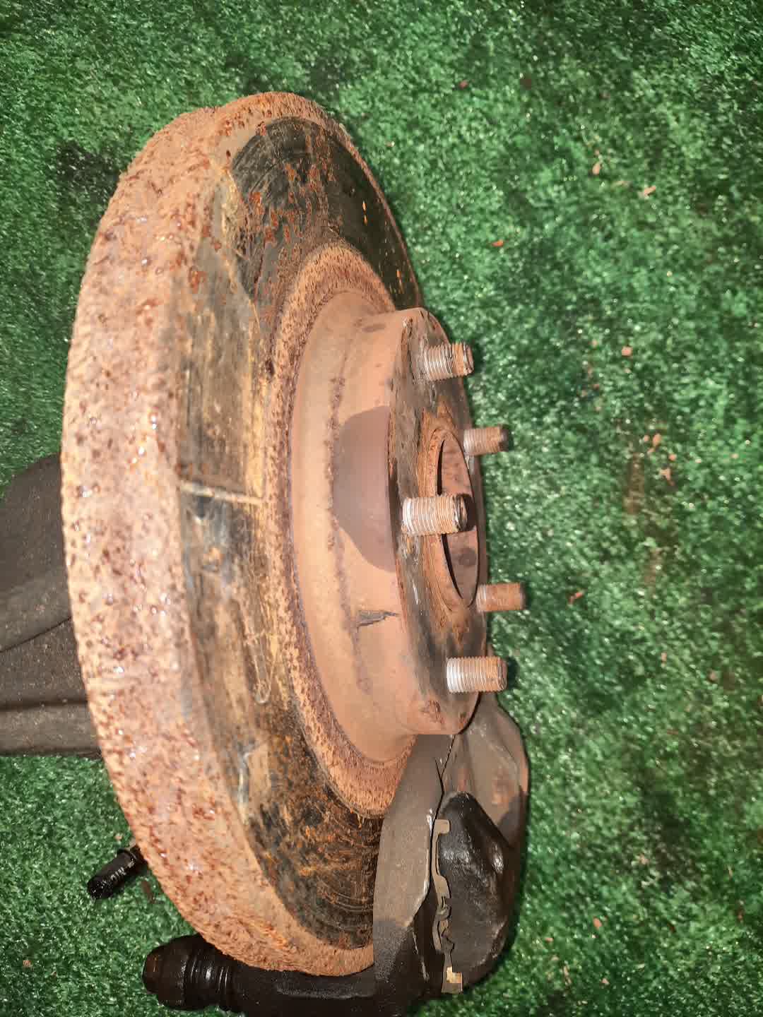 Ступица левая передняя NISSAN PRESAGE, TEANA TU31, TNU31, PU31, PNU31, J31, PJ31, TNJ31 QR25DE, VQ35DE, VQ23DE 3 ракурс
