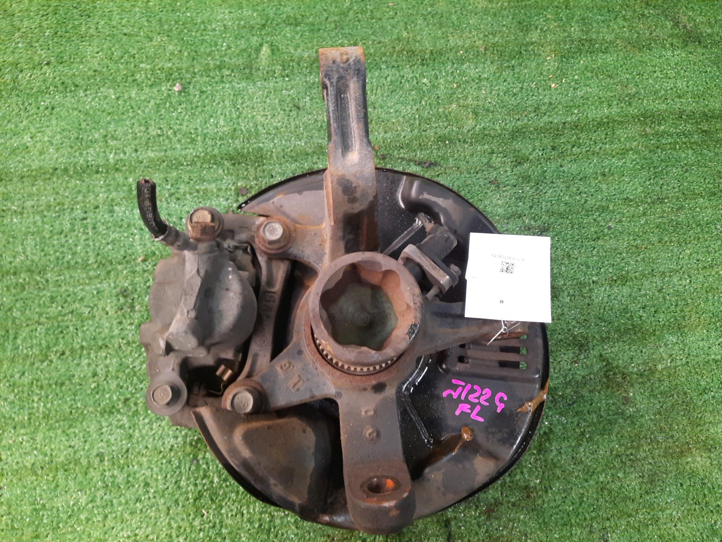 Ступица левая передняя TOYOTA CAMI J122E K3-VE 2 ракурс