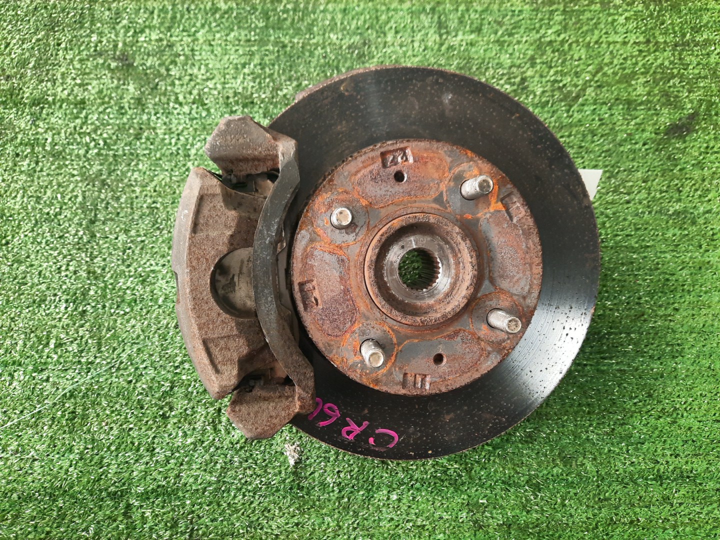 Ступица левая передняя  MITSUBISHI DION CR6W, CR9W, CR5W 4G94, 4G63, 4G93 1 ракурс