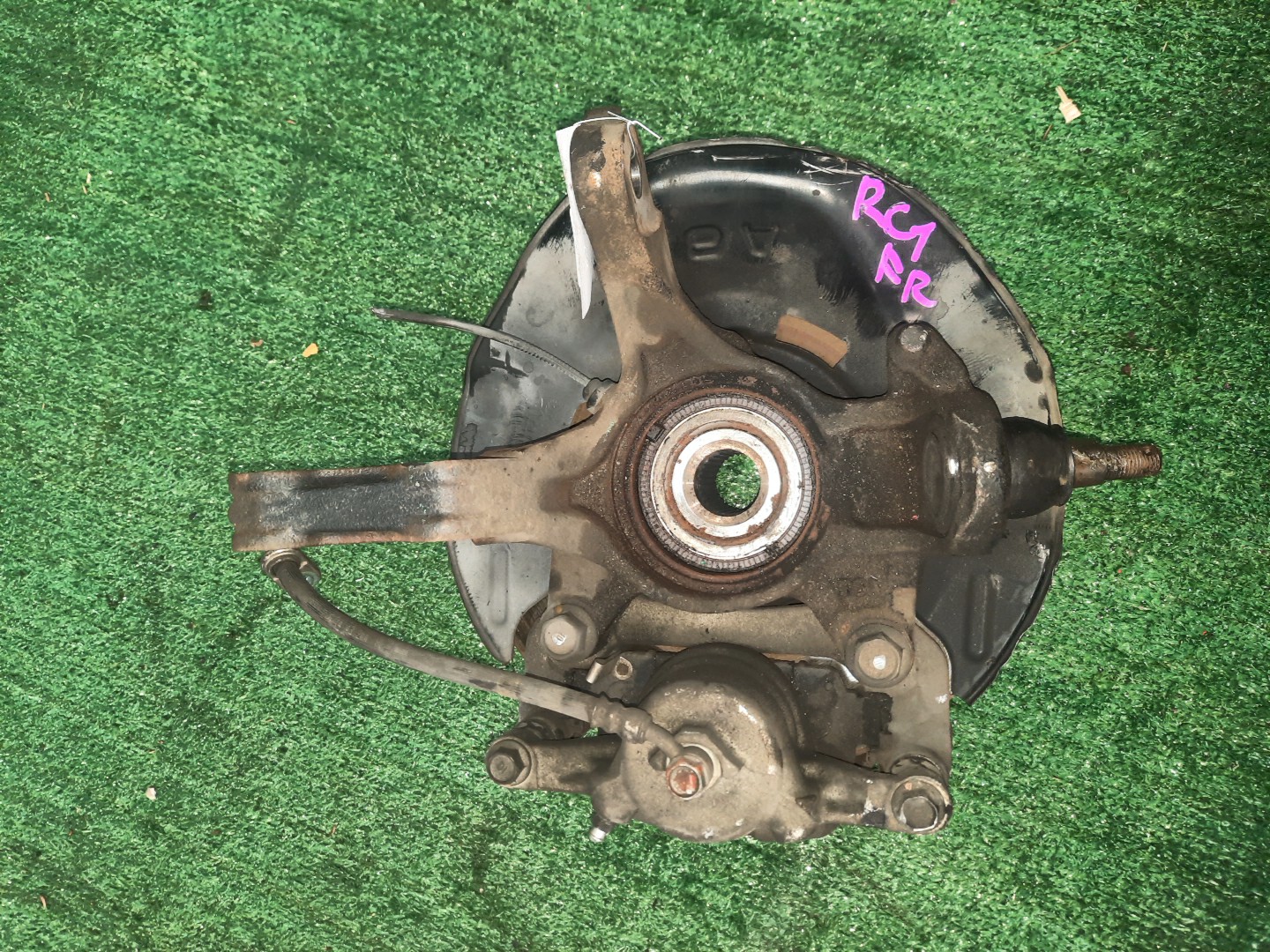 Ступица правая передняя HONDA ODYSSEY RC1 K24W 3 ракурс