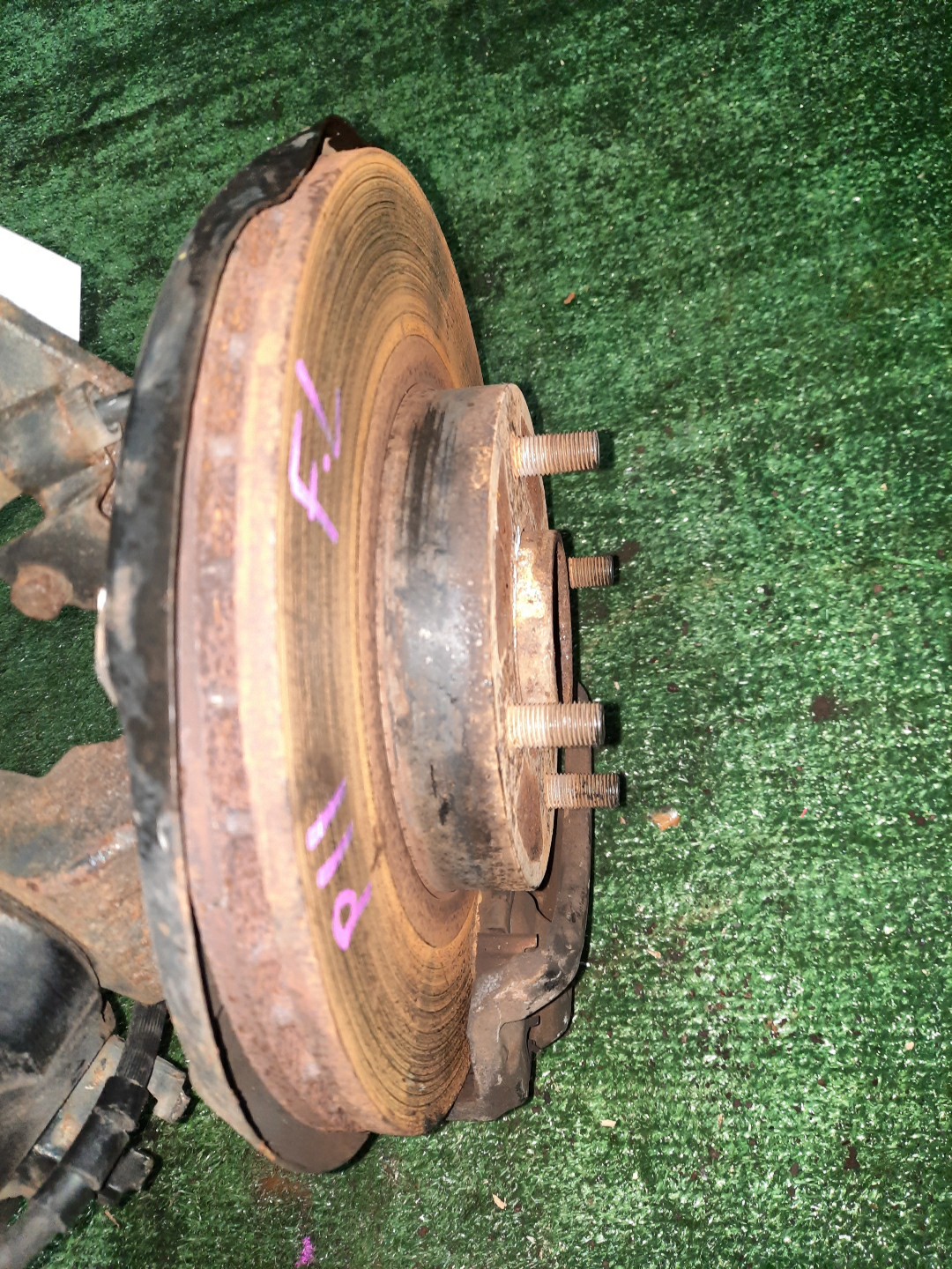 Ступица левая передняя NISSAN BLUEBIRD, PRIMERA SU14, U14, QU14, HU14, EU14, P11, WP11, QP11, HP11, WQP11, WHP11 CD20, SR20DE, QG18DE, QG18DD, SR18DE, SR20VE 2 ракурс