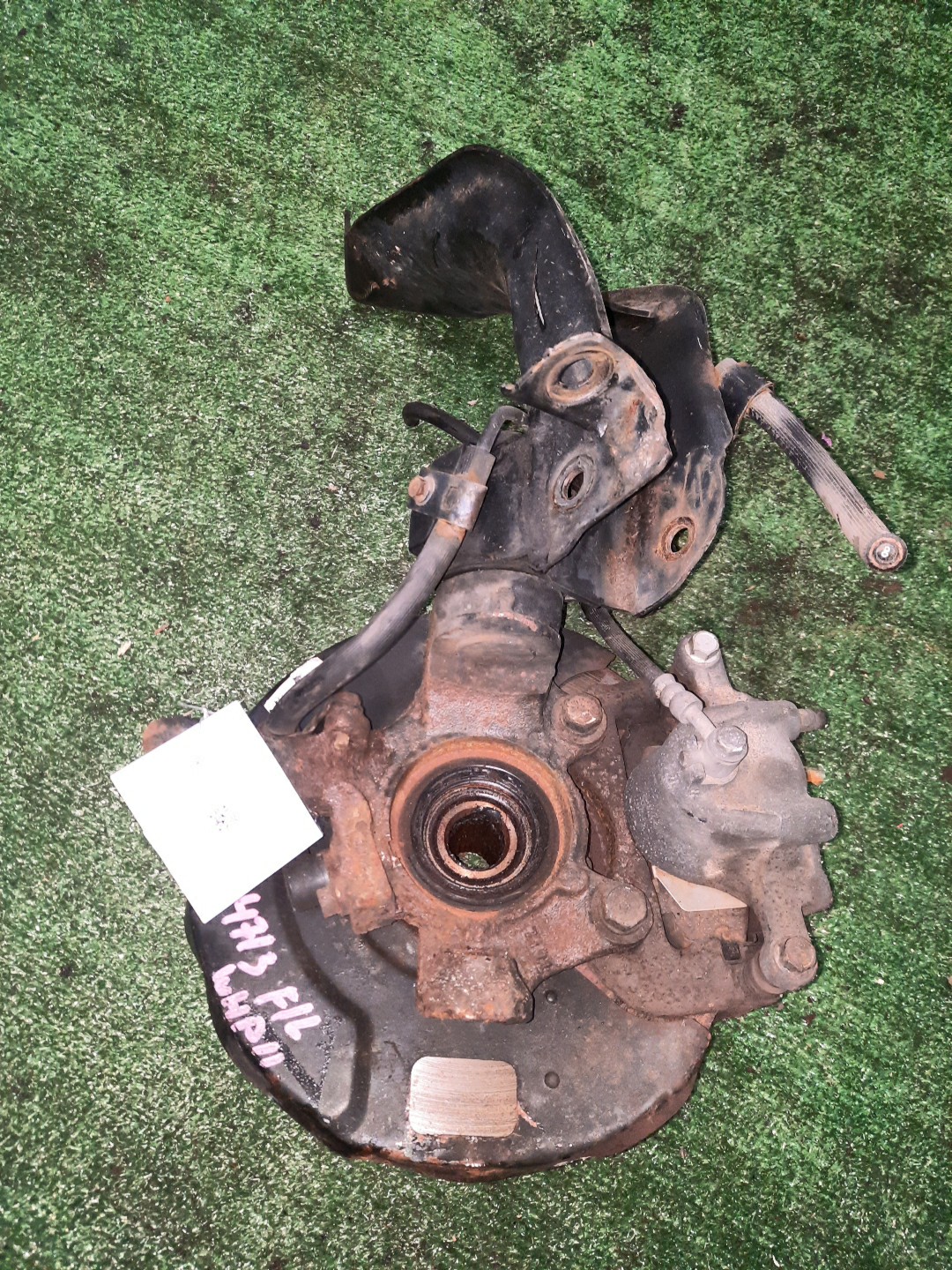 Ступица левая передняя NISSAN BLUEBIRD, PRIMERA SU14, U14, QU14, HU14, EU14, P11, WP11, QP11, HP11, WQP11, WHP11 CD20, SR20DE, QG18DE, QG18DD, SR18DE, SR20VE 3 ракурс