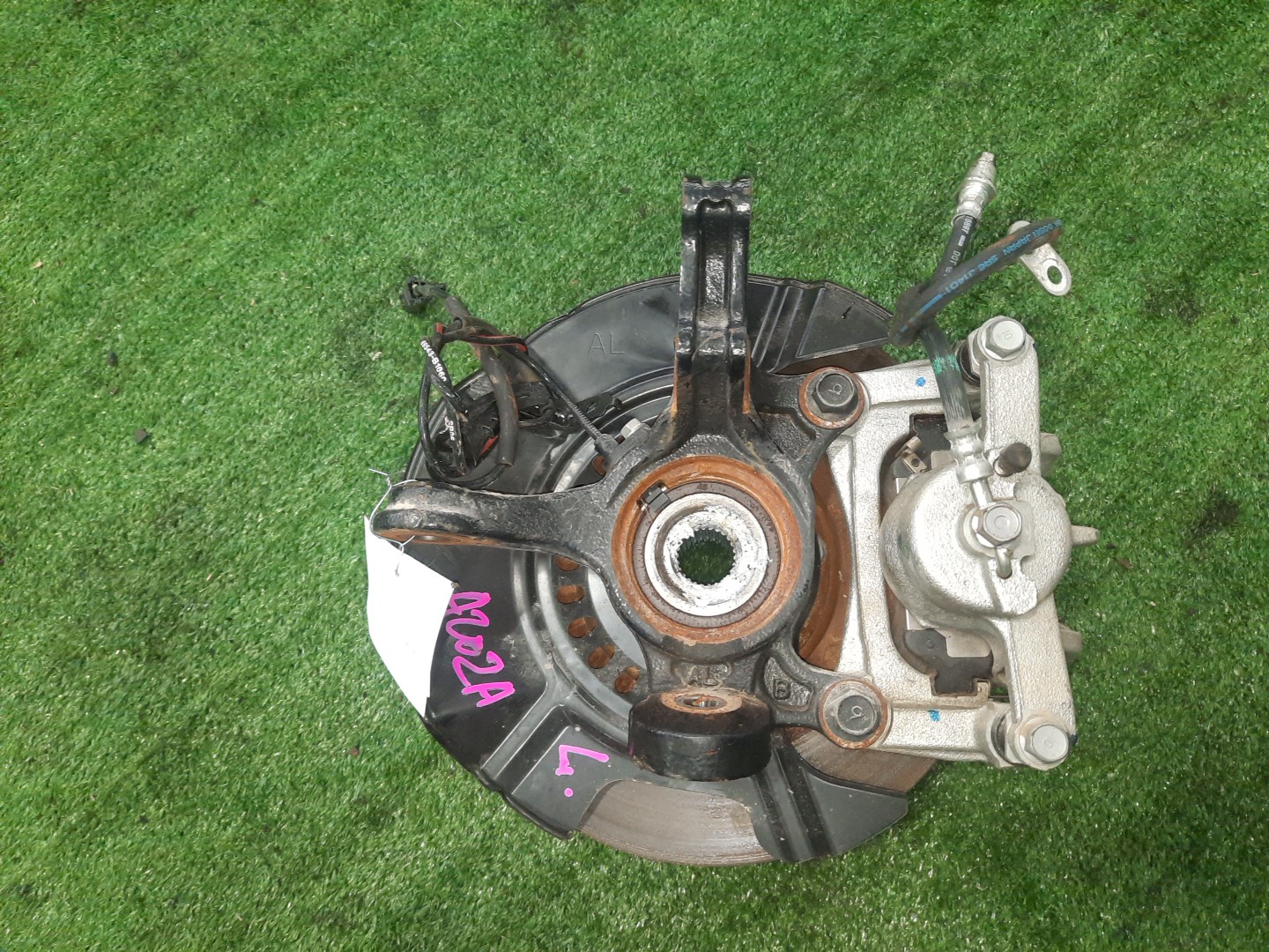 Ступица левая передняя TOYOTA RAIZE, ROCKY A200A, A201A, A202A, A200S, A202S, A201S 1KR-VET, WA-VE, WA-VEX 2 ракурс