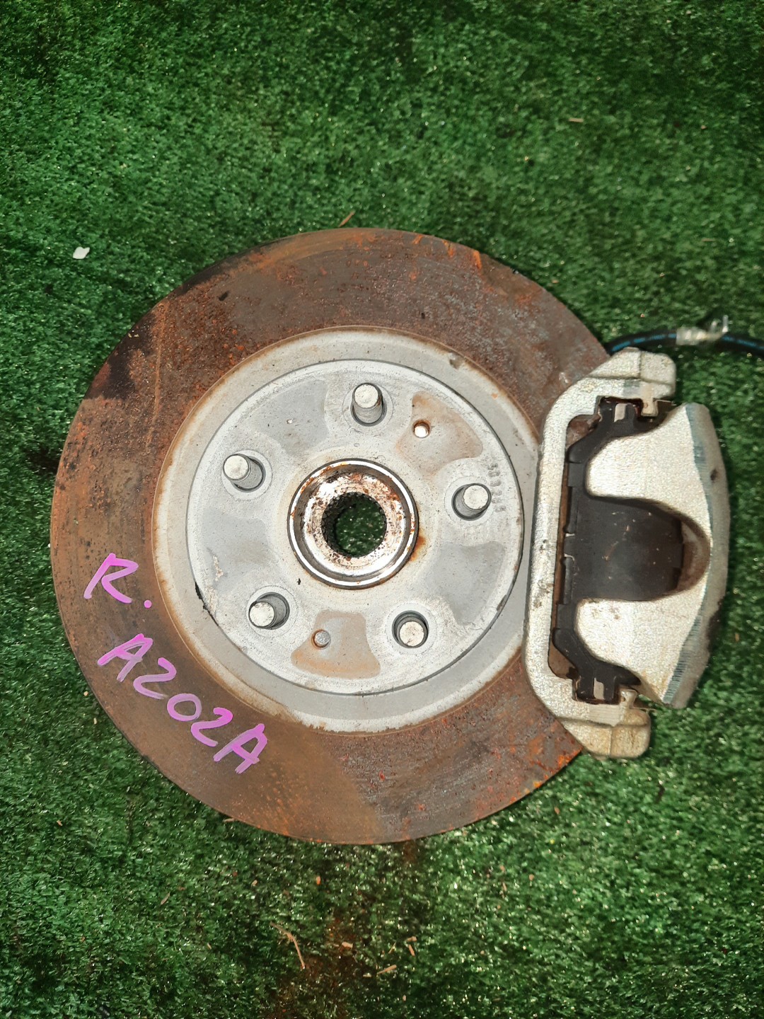 Ступица правая передняя TOYOTA RAIZE, ROCKY A200A, A201A, A202A, A200S, A202S, A201S 1KR-VET, WA-VE, WA-VEX 1 ракурс Ступица правая передняя TOYOTA RAIZE, ROCKY A200A, A201A, A202A, A200S, A202S, A201S 1KR-VET, WA-VE, WA-VEX 1 ракурс