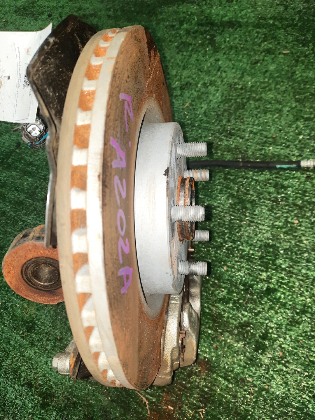 Ступица правая передняя TOYOTA RAIZE, ROCKY A200A, A201A, A202A, A200S, A202S, A201S 1KR-VET, WA-VE, WA-VEX 2 ракурс