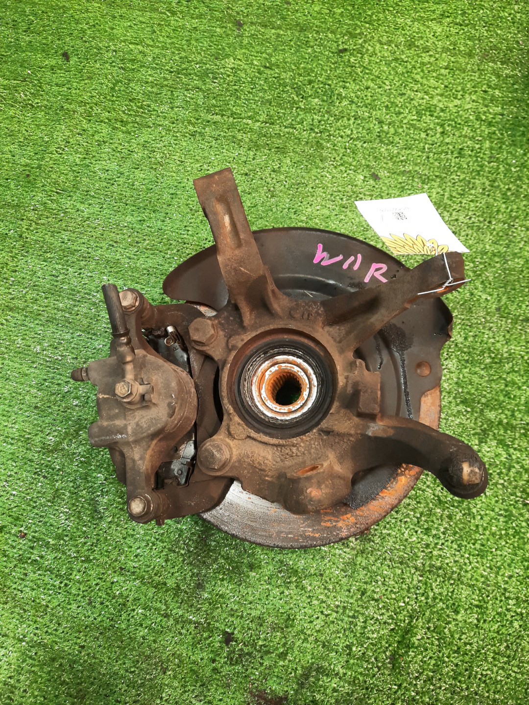 Ступица правая передняя NISSAN AVENIR SW11, W11, PW11, RW11 CD20ET, QG18DE, SR20DE, QR20DE 3 ракурс