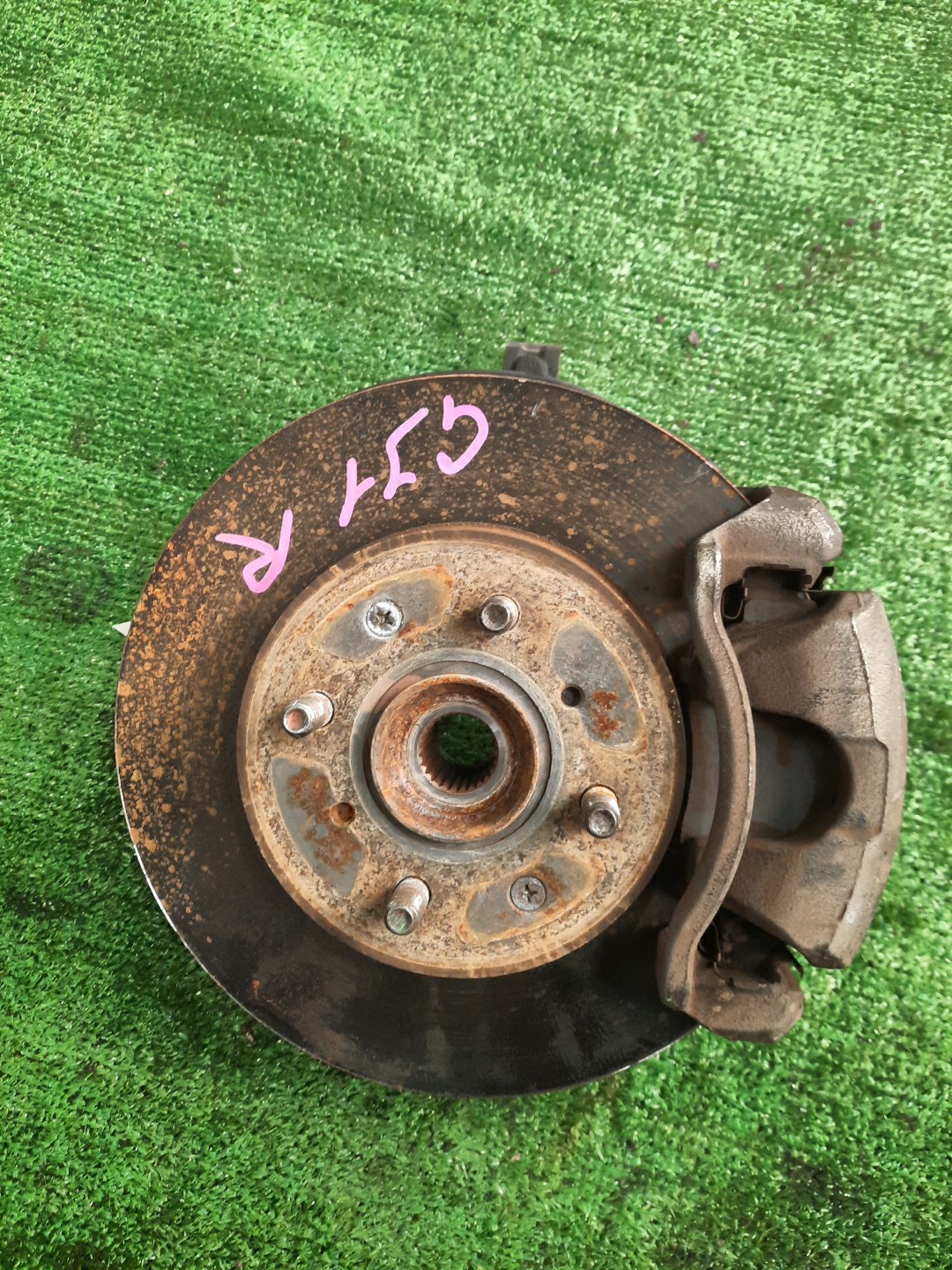 Ступица правая передняя HONDA AIRWAVE GJ1 L15A 1 ракурс