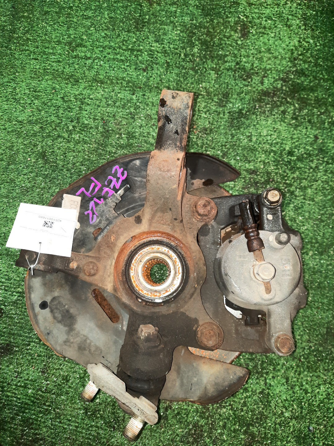 Ступица левая передняя TOYOTA COROLLA, COROLLA SPACIO, COROLLA FIELDER, ALLEX, COROLLA RUNX ZZE122, NZE121N, ZZE122N, ZZE122G 1ZZ-FE, 1NZ-FE 3 ракурс