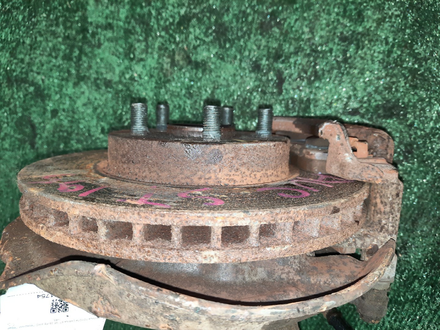 Ступица левая передняя TOYOTA CALDINA, CARINA, CORONA, CORONA PREMIO ST215G, CT216, ST215, CT216G, ST195G, ST195, CT195, CT215 3S-FE, 3S-GE, 3C-TE, 2C, 2C-T 2 ракурс