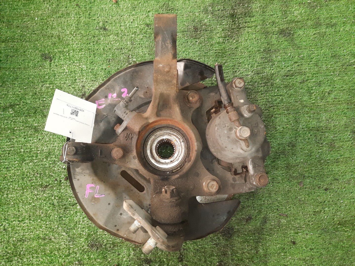 Ступица левая передняя TOYOTA COROLLA, COROLLA SPACIO, COROLLA FIELDER, ALLEX, COROLLA RUNX ZZE122, NZE121N, ZZE122N, ZZE122G 1ZZ-FE, 1NZ-FE 2 ракурс Ступица левая передняя TOYOTA COROLLA, COROLLA SPACIO, COROLLA FIELDER, ALLEX, COROLLA RUNX ZZE122, NZE121N, ZZE122N, ZZE122G 1ZZ-FE, 1NZ-FE 2 ракурс