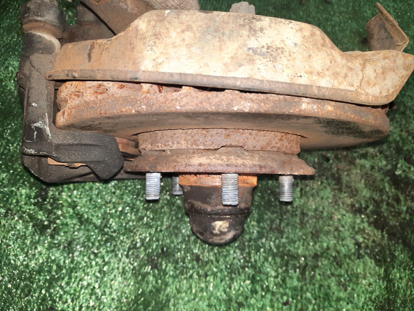 Ступица правая передняя TOYOTA CROWN GS130, GS131, LS131, GS136, LS130 1G-FE, 1G-EU, 1G-GE, 2L-THE, 2L-T 2 ракурс