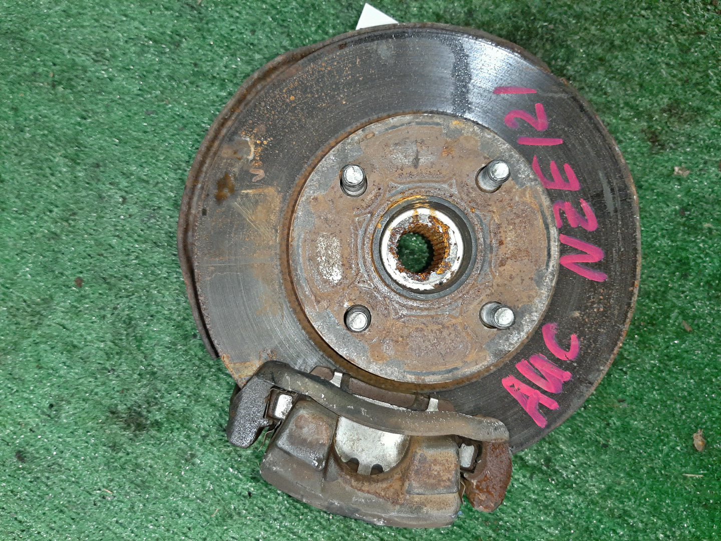 Ступица левая передняя TOYOTA COROLLA, COROLLA FIELDER, ALLEX, COROLLA RUNX NZE121 1NZ-FE 1 ракурс Ступица левая передняя TOYOTA COROLLA, COROLLA FIELDER, ALLEX, COROLLA RUNX NZE121 1NZ-FE 1 ракурс