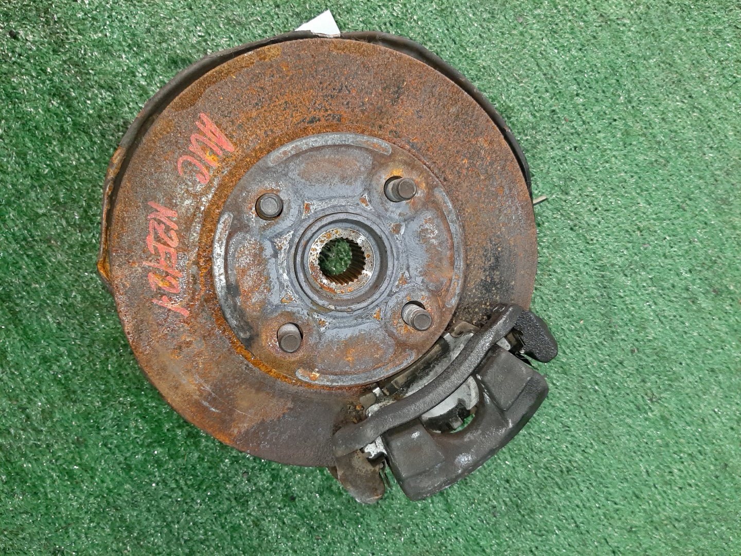 Ступица правая передняя TOYOTA COROLLA, COROLLA FIELDER, ALLEX, COROLLA RUNX NZE121, NZE121G 1NZ-FE 1 ракурс Ступица правая передняя TOYOTA COROLLA, COROLLA FIELDER, ALLEX, COROLLA RUNX NZE121, NZE121G 1NZ-FE 1 ракурс