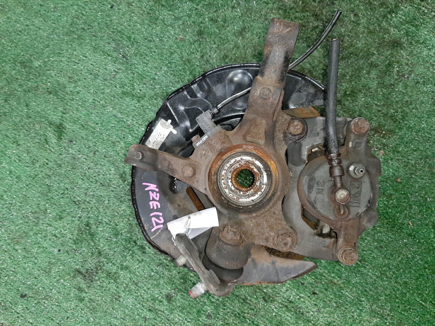 Ступица левая передняя TOYOTA COROLLA, COROLLA FIELDER, ALLEX, COROLLA RUNX NZE121 1NZ-FE 3 ракурс