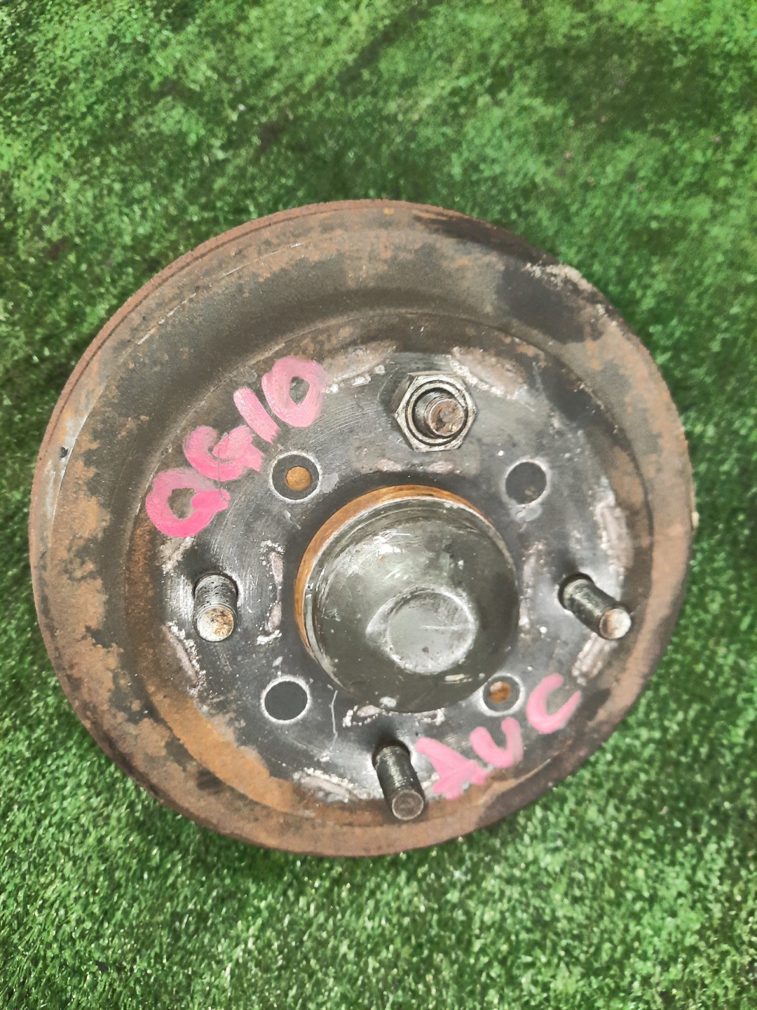 Ступица левая задняя NISSAN SUNNY, BLUEBIRD SYLPHY B15, FB15, QB15, SB15, QG10, FG10, TG10 QG13DE, QG15DE, QG18DD, YD22DD, QG18DE, QR20DD 1 ракурс Ступица левая задняя NISSAN SUNNY, BLUEBIRD SYLPHY B15, FB15, QB15, SB15, QG10, FG10, TG10 QG13DE, QG15DE, QG18DD, YD22DD, QG18DE, QR20DD 1 ракурс