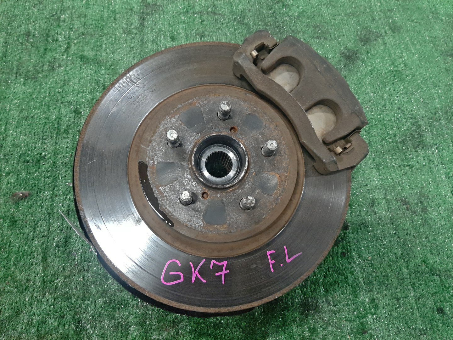 Ступица левая передняя SUBARU IMPREZA GK6, GK7, GK3, GK2, GT3, GT2, GT6, GT7 FB20 2 ракурс