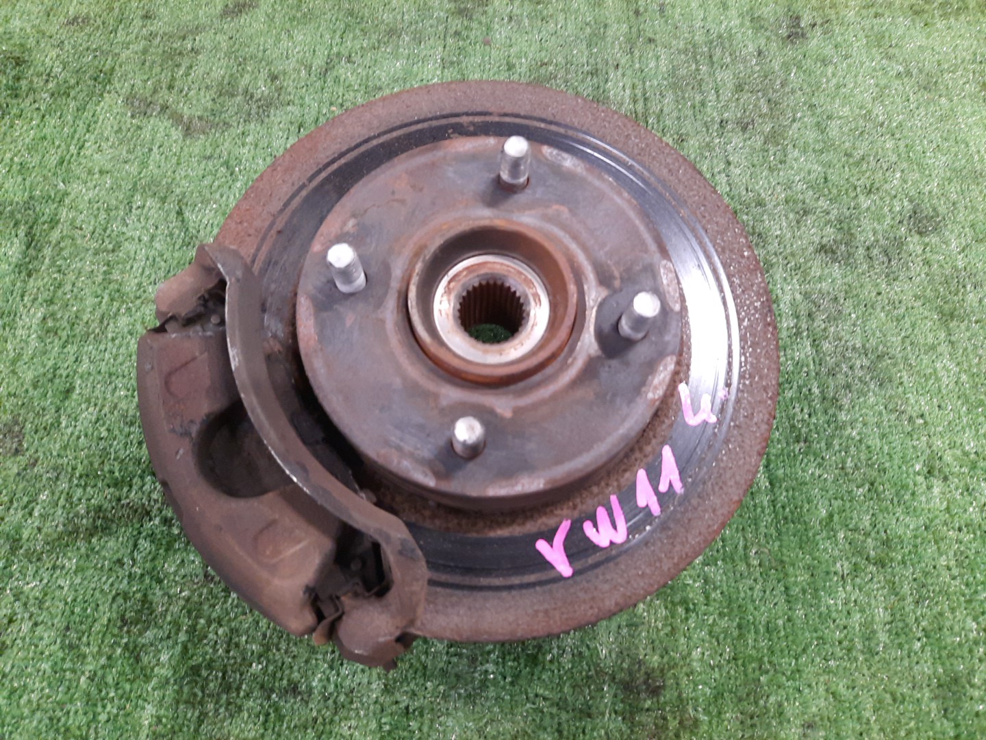 Ступица левая передняя NISSAN EXPERT W11, VEW11, VW11 QG18DE, YD22DD 1 ракурс