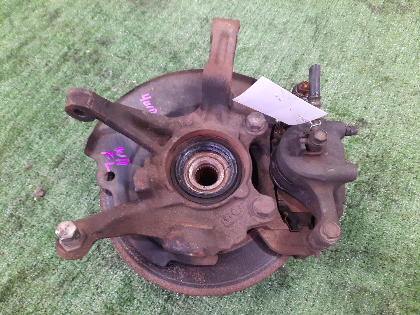 Ступица левая передняя NISSAN EXPERT W11, VEW11, VW11 QG18DE, YD22DD 2 ракурс
