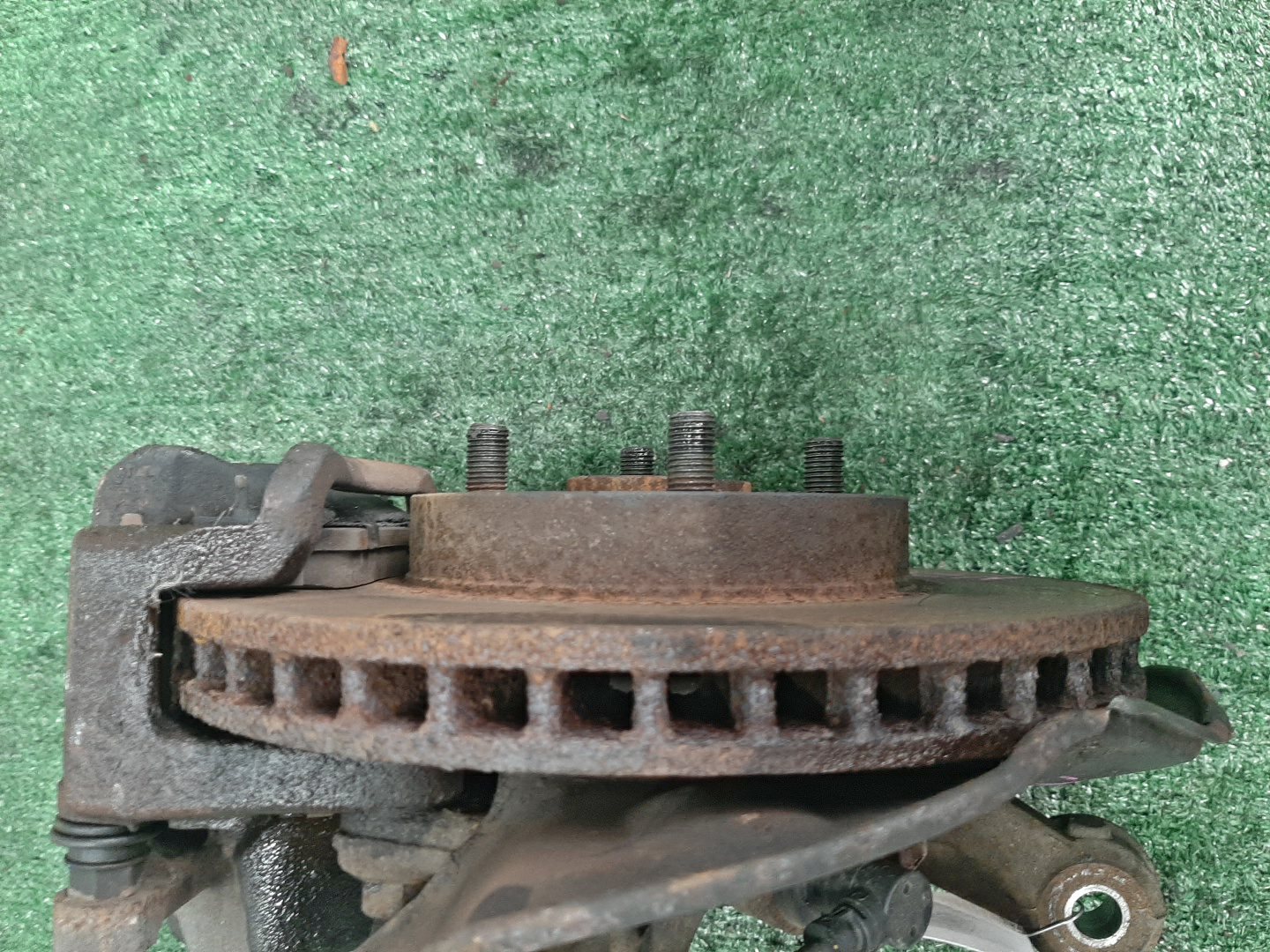 Ступица правая передняя TOYOTA COROLLA, COROLLA FIELDER, ALLEX, COROLLA RUNX NZE121, NZE121G 1NZ-FE 3 ракурс