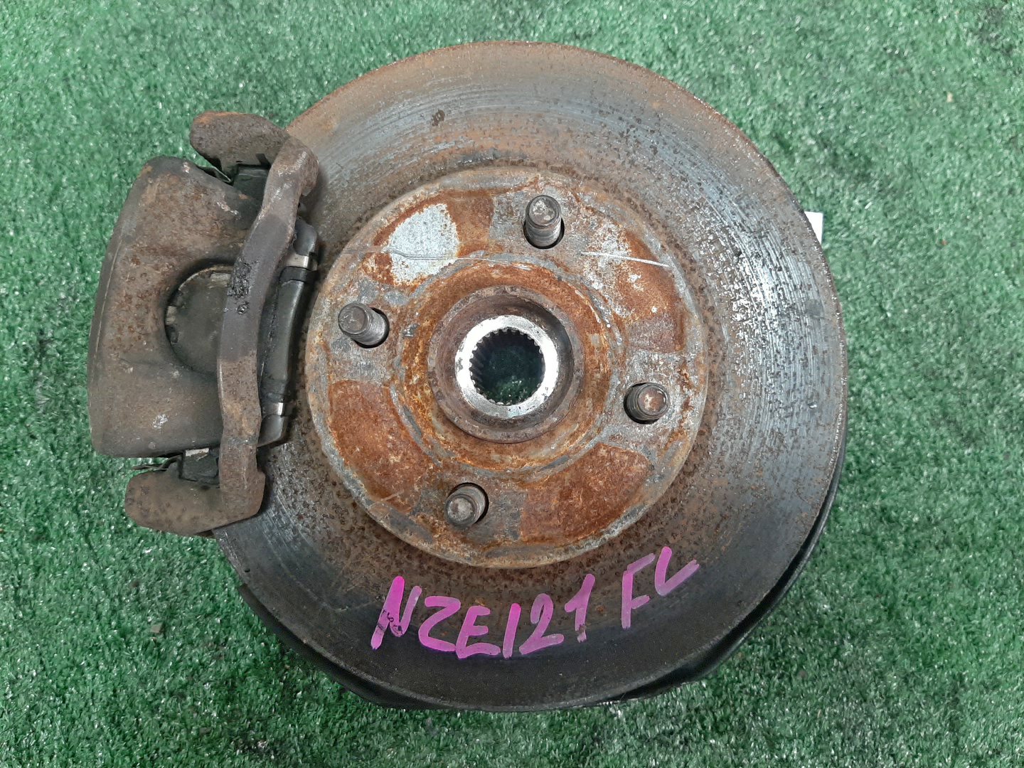 Ступица левая передняя TOYOTA COROLLA, COROLLA FIELDER, ALLEX, COROLLA RUNX NZE121 1NZ-FE 1 ракурс