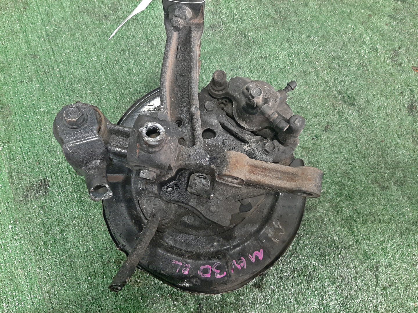 Ступица левая задняя TOYOTA WINDOM MCV30 1MZ-FE 2 ракурс