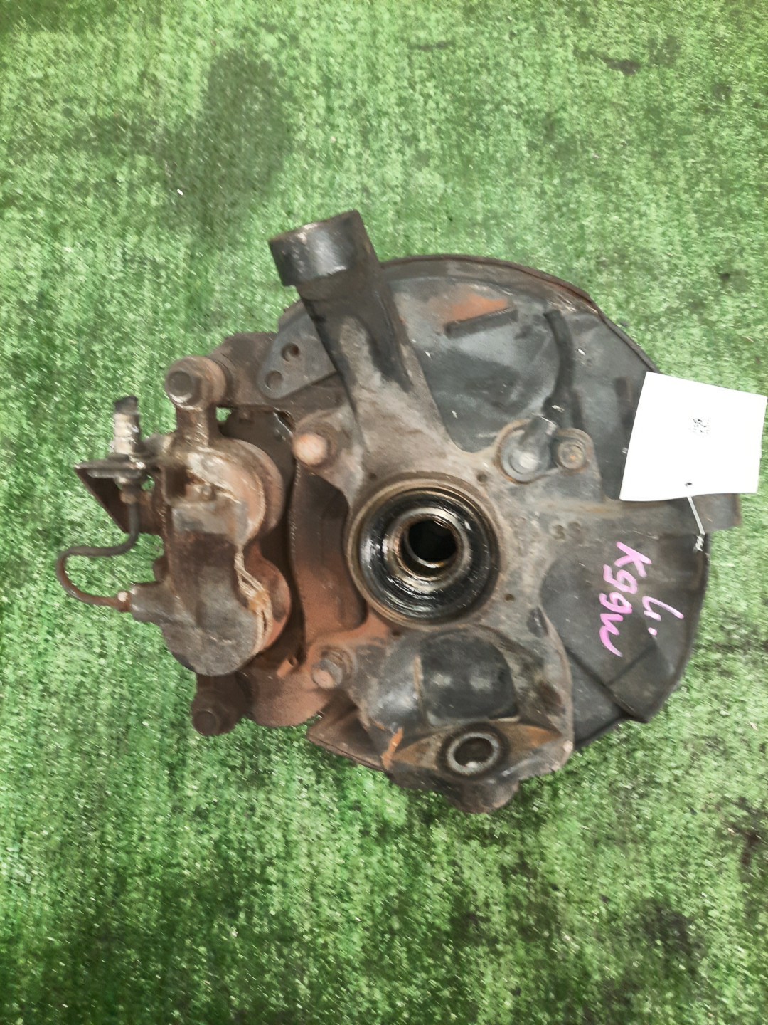 Ступица левая передняя MITSUBISHI CHALLENGER, PAJERO SPORT K97WG, K99W, K96W, K94WG 4M40T, 6G74, 6G72, 4D56T 2 ракурс