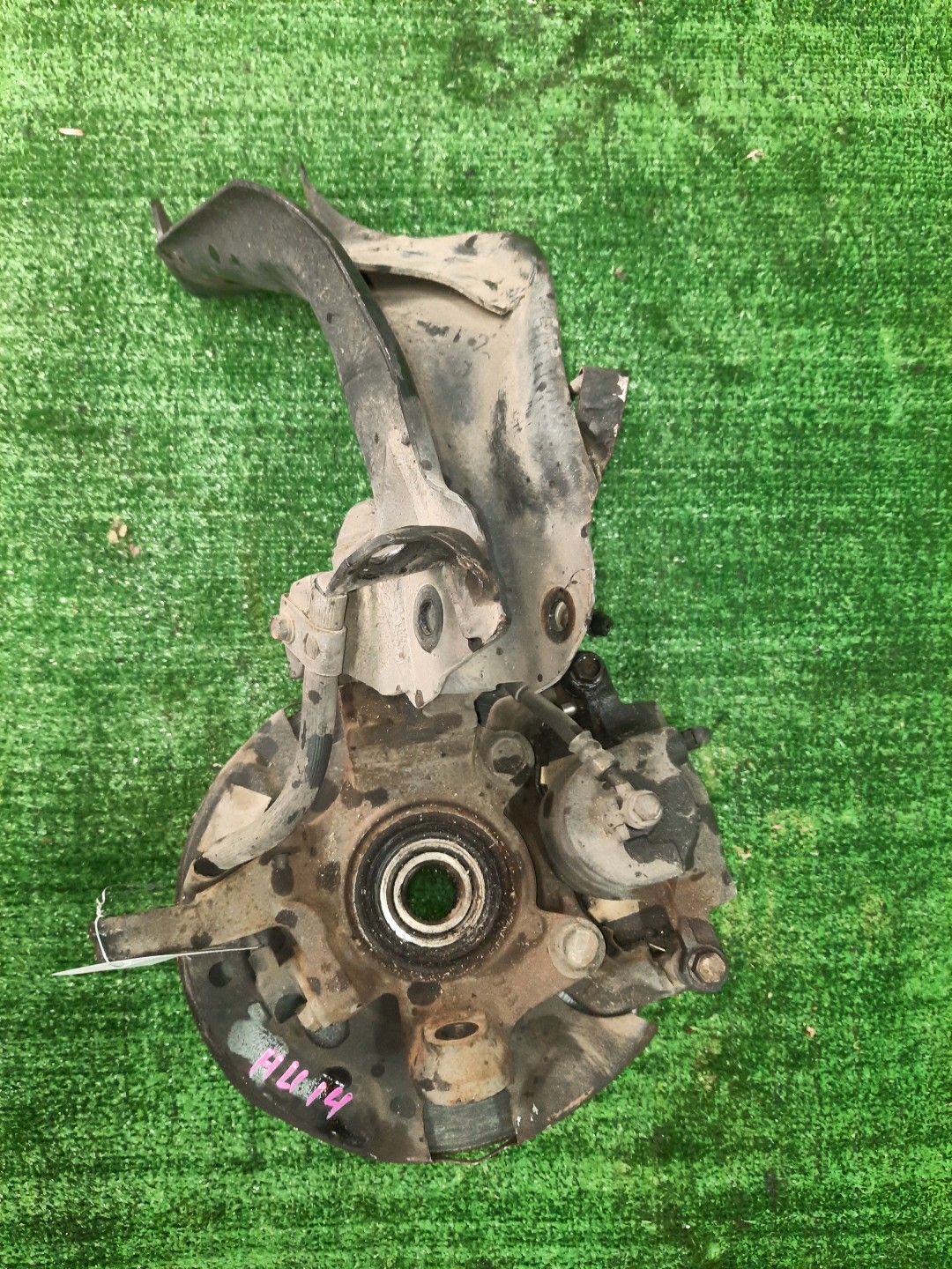 Ступица левая передняя NISSAN BLUEBIRD, PRIMERA SU14, U14, QU14, HU14, EU14, P11, WP11, QP11, HP11, WQP11, WHP11 CD20, SR20DE, QG18DE, QG18DD, SR18DE, SR20VE 1 ракурс