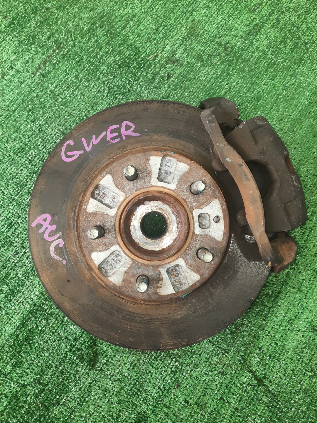 Ступица правая передняя MAZDA CAPELLA GF8P, GWEW, GW8W, GWER, GFEP, GW5R, GFER FP-DE, FS-ZE, FS-DE, KL-ZE 1 ракурс