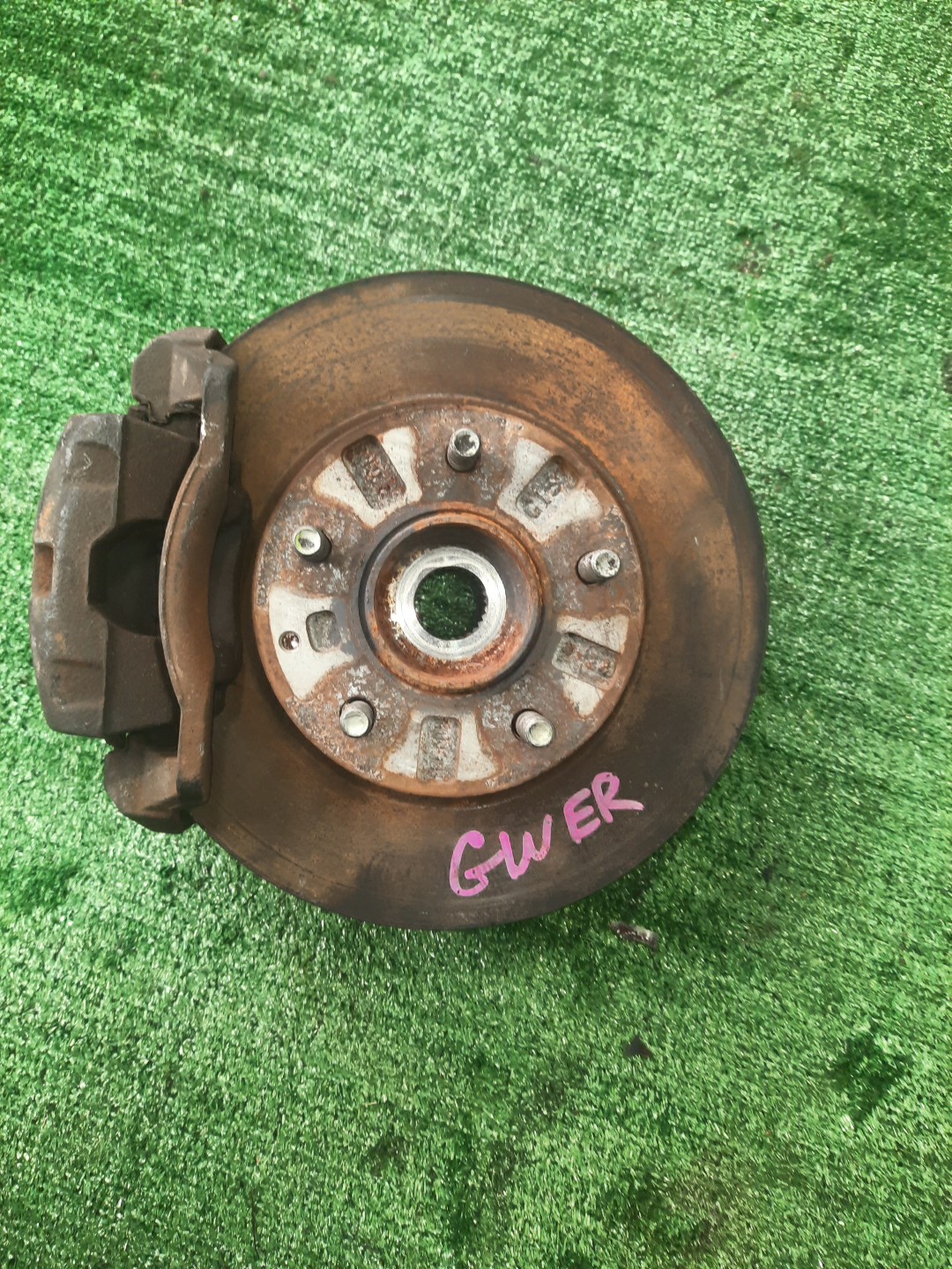 Ступица левая передняя MAZDA CAPELLA GF8P, GWEW, GW8W, GWER, GFEP, GW5R, GFER FP-DE, FS-ZE, FS-DE, KL-ZE 3 ракурс