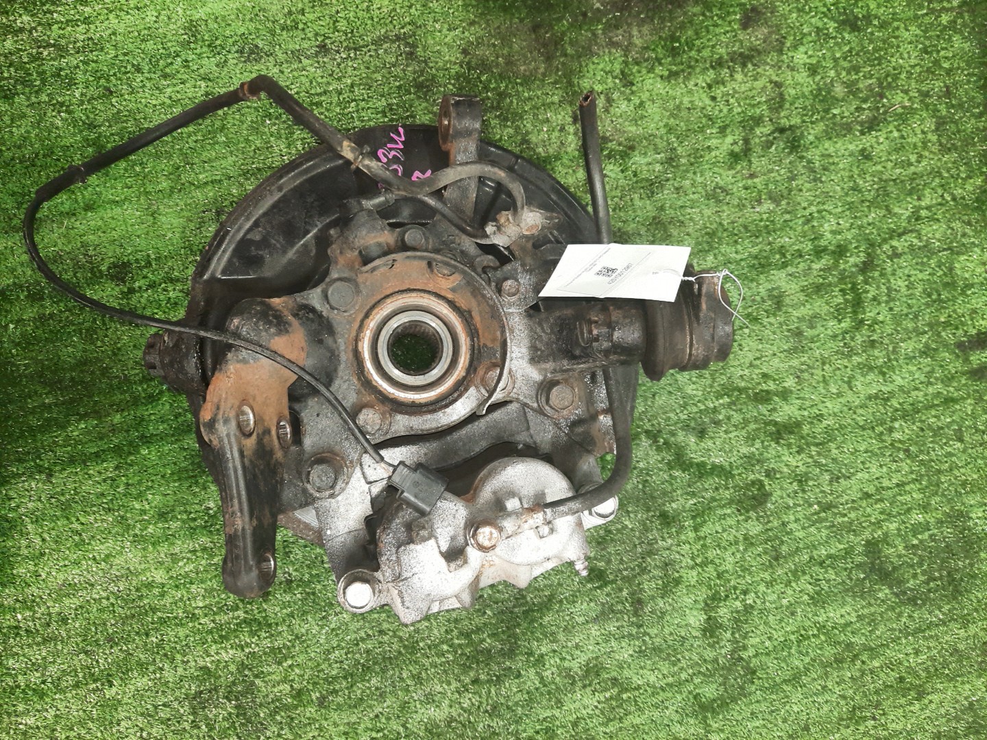 Ступица правая передняя MITSUBISHI PAJERO V83W 6G72 1 ракурс Ступица правая передняя MITSUBISHI PAJERO V83W 6G72 1 ракурс