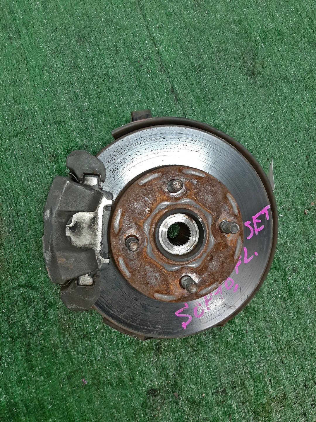 Ступица левая передняя TOYOTA PLATZ, VITZ SCP11, SCP10, SCP13 1SZ-FE, 2SZ-FE 1 ракурс