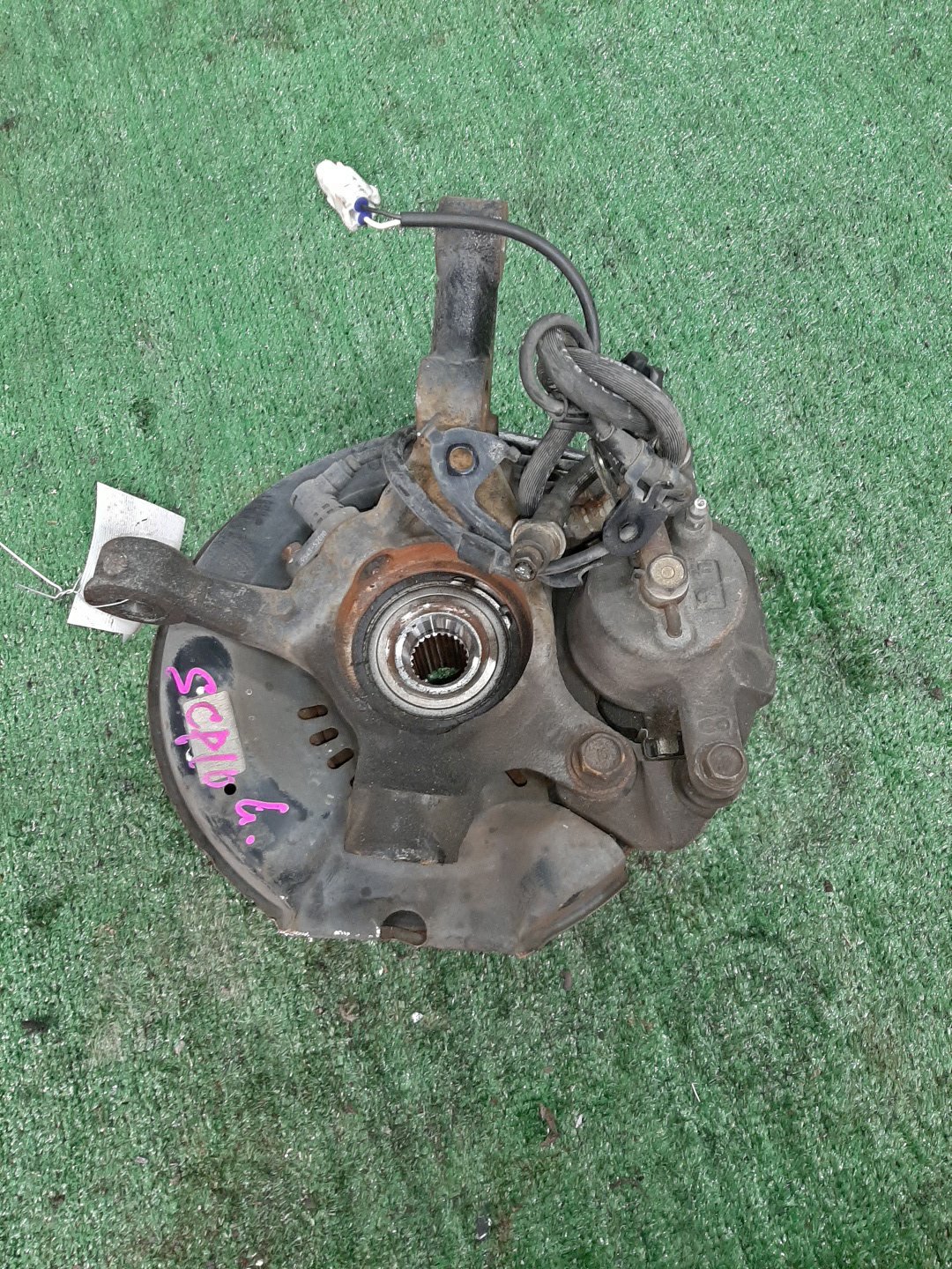 Ступица левая передняя TOYOTA PLATZ, VITZ SCP11, SCP10, SCP13 1SZ-FE, 2SZ-FE 2 ракурс