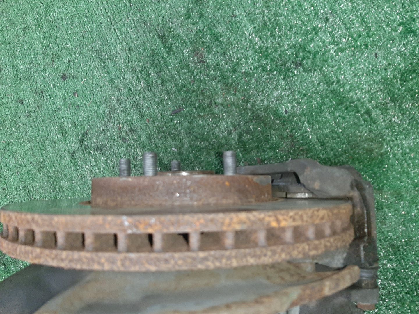 Ступица левая передняя TOYOTA WINDOM MCV30 1MZ-FE 3 ракурс