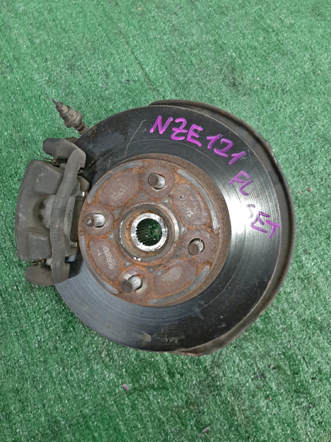 Ступица левая передняя TOYOTA COROLLA, COROLLA FIELDER, ALLEX, COROLLA RUNX NZE121 1NZ-FE 1 ракурс