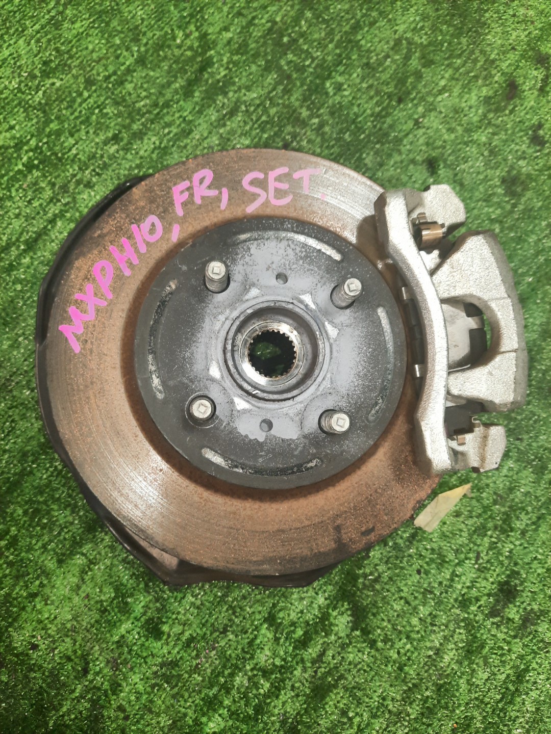 Ступица правая передняя TOYOTA YARIS MXPH10 M15A-FXE 3 ракурс