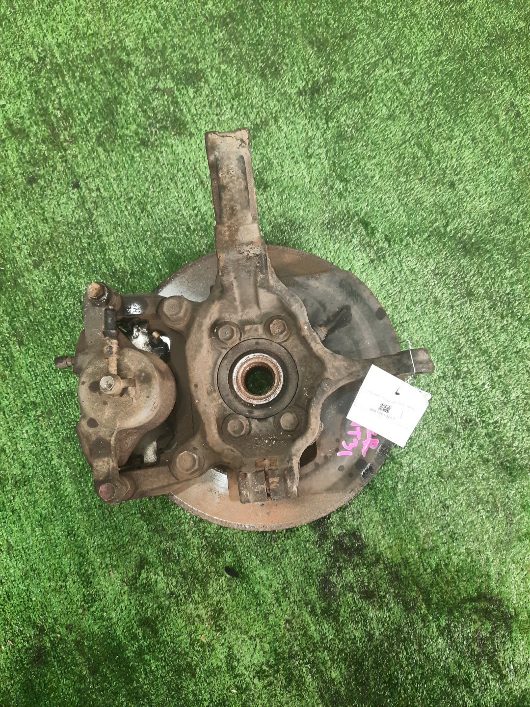 Ступица правая передняя  NISSAN X-TRAIL T31, NT31, DNT31, TNT31 MR20DE, M9R, QR25DE 1 ракурс